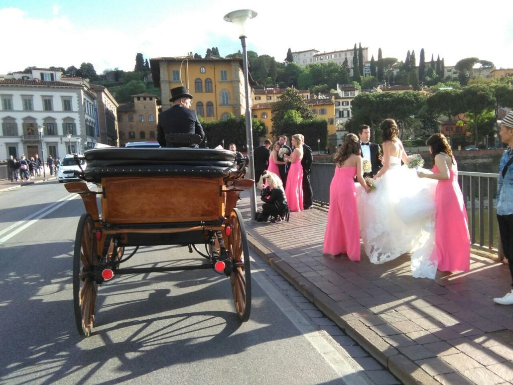 sposa in carrozza
